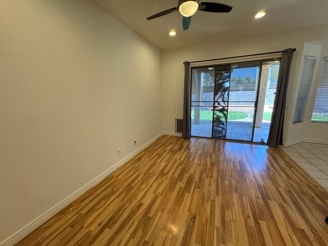 Foto del edificio - 2184 W Megan St