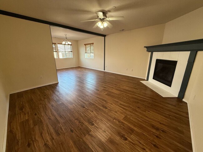 Foto del edificio - 1710 Brown Ave