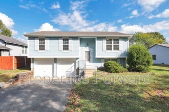Building Photo - 2246 Shirlene Dr