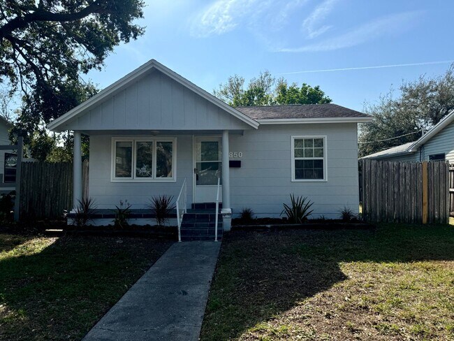 Foto del edificio - 850 52nd Ave N