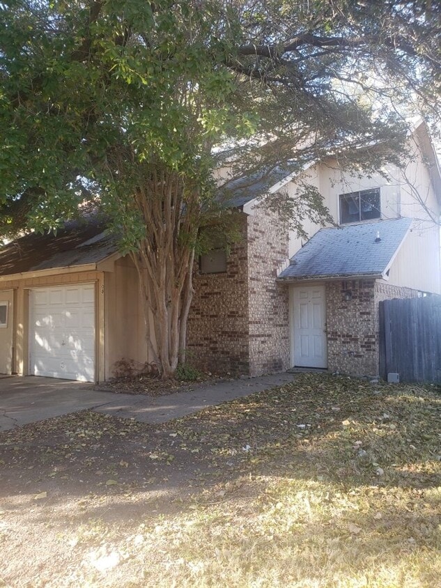 Primary Photo - Townhouse Available soon ! GRAND PRAIRIE, TEXAS 75052