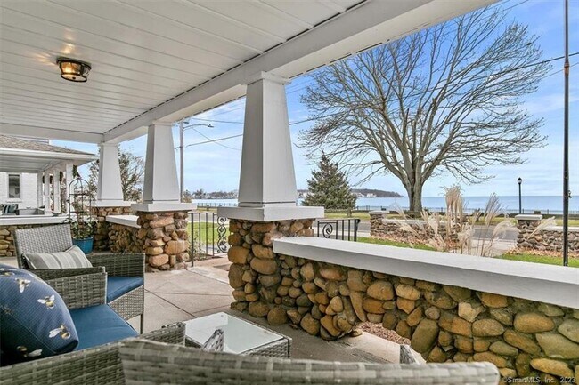 Building Photo - 223 Townsend Ave