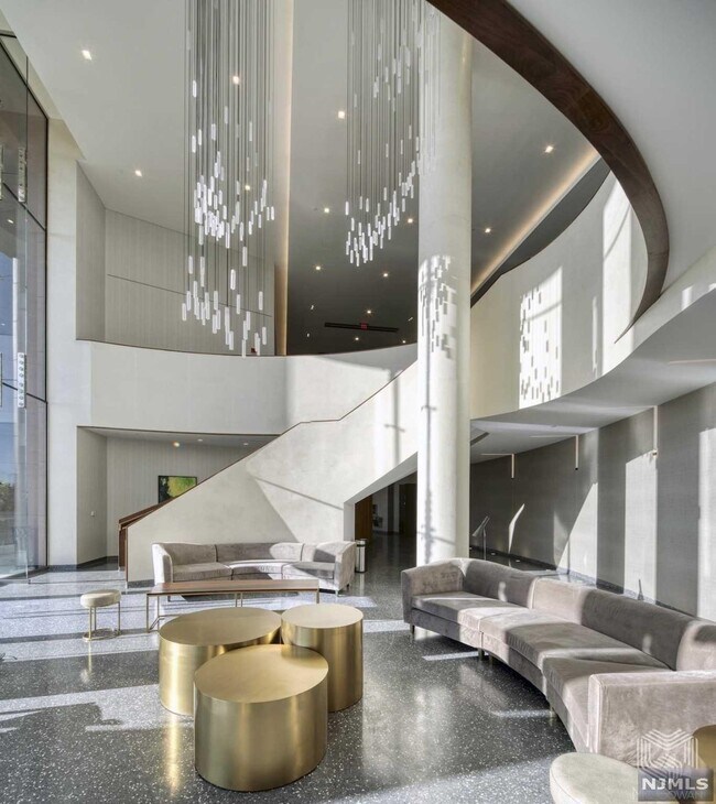 Foto del edificio - 320 Adolphus Ave