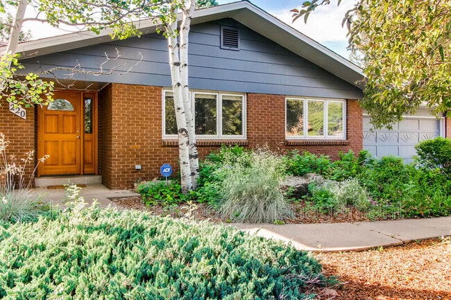 Photo - 220 Hopi Pl House