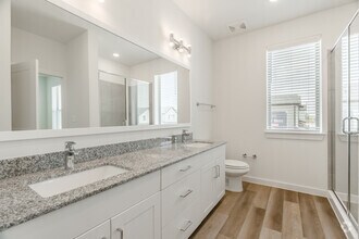 3BR, 2.5BA - 1,451SF - Bathroom - The Brookman