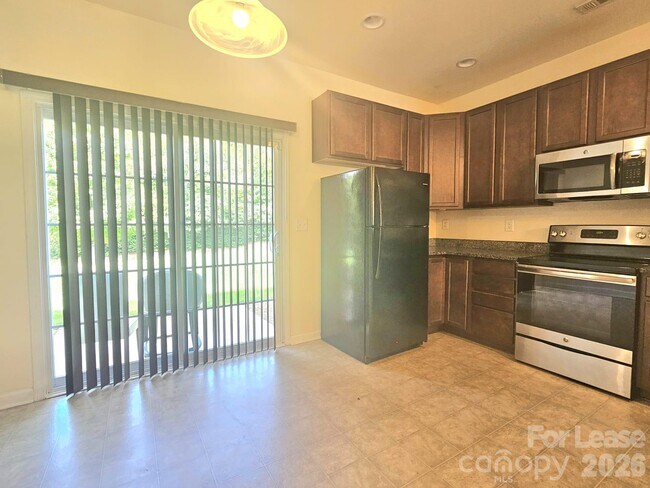 Foto del edificio - 2530 Madeline Meadow Dr
