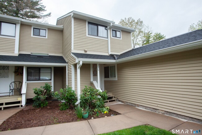 Foto del edificio - 17 Wiggins Farm Dr