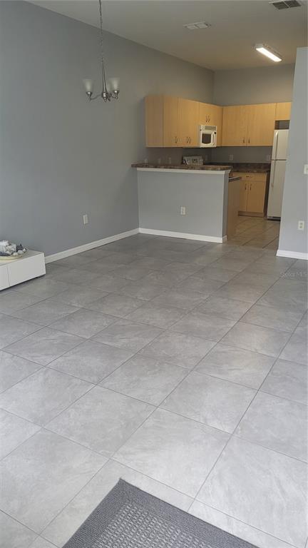 Foto del edificio - 325 Port Pleasant Dr