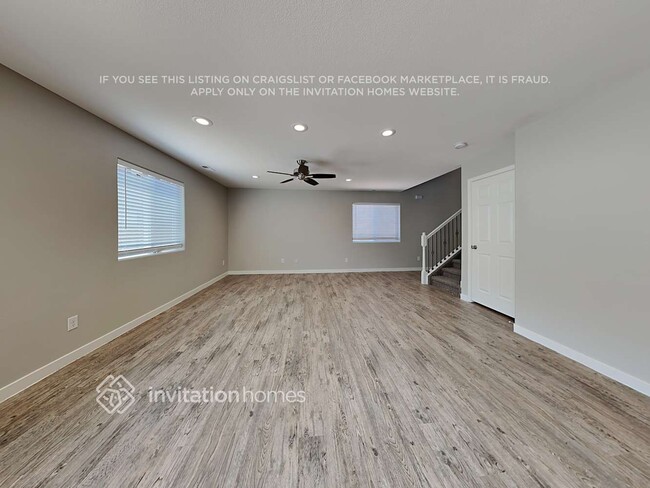 Foto del edificio - 4059 Creek Legend View