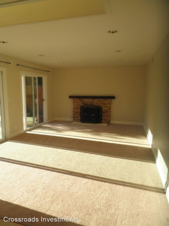 Building Photo - 3 br, 2 bath House - 3094 Bernadine Street