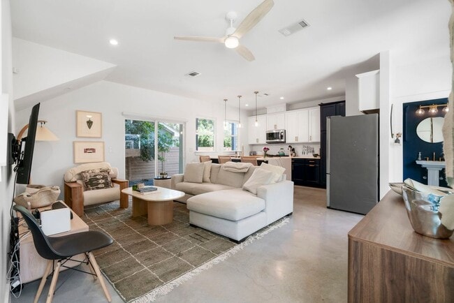 Foto del edificio - 1102 1/2 Tillery Street, Unit 2