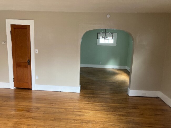 Foto del edificio - 305 Stafford Ave