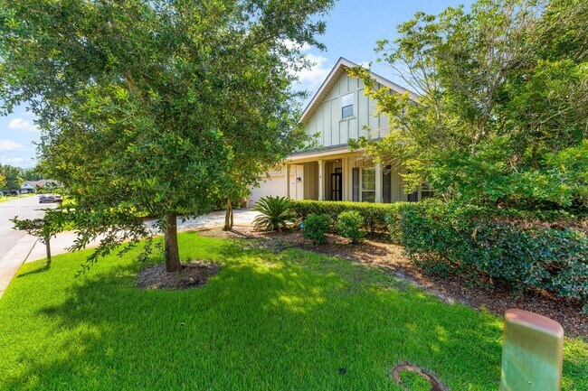 Foto del edificio - 132 Whispering Lake Dr