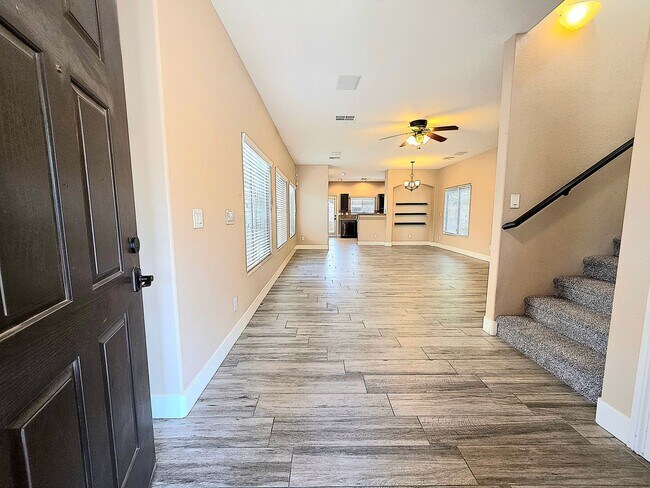 Foto del edificio - Three-bedroom Single Family