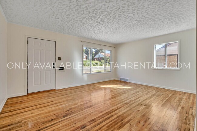 Foto del edificio - 3511 Eccles Ave