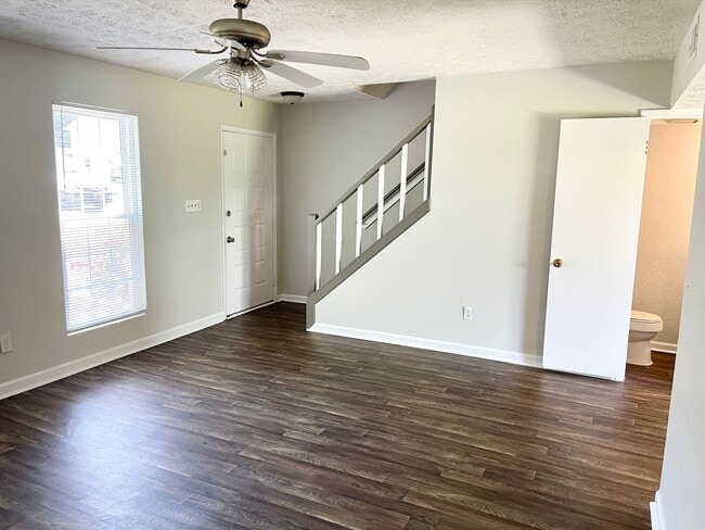 Foto del edificio - Welcome to this charming 2-bedroom, 1.5-ba...