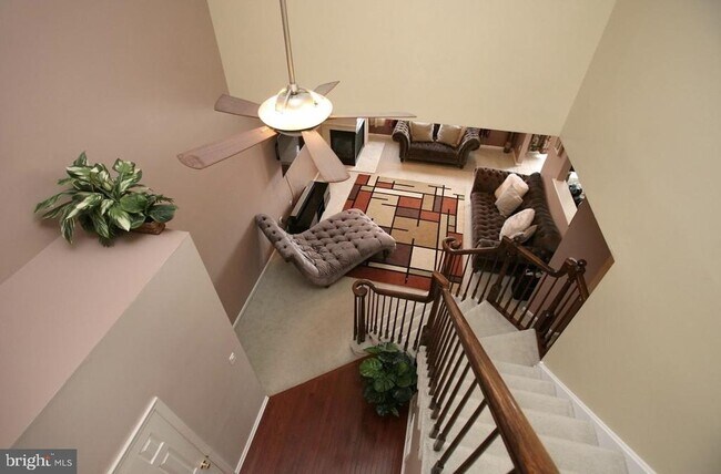 Foto del edificio - 60 Cypress Point Road