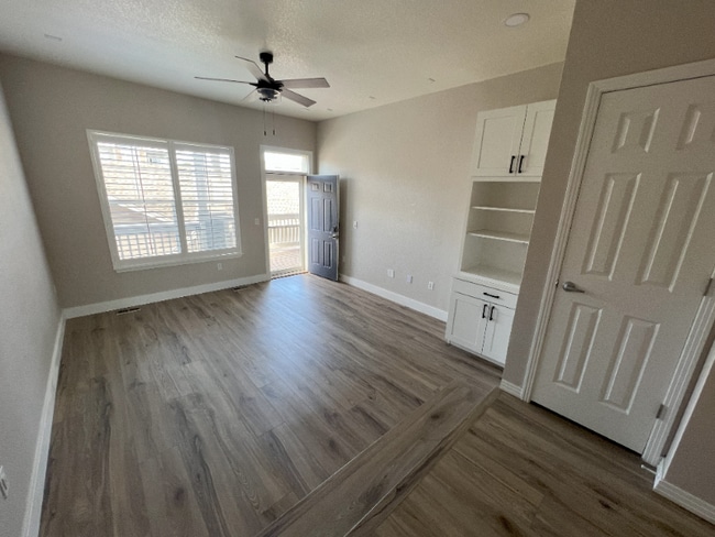 Building Photo - 9514 Pearl Cir