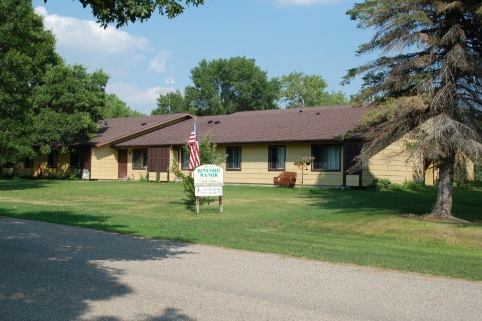 206 W Hubbard St, Binford, ND 58416 Apartments Binford, ND