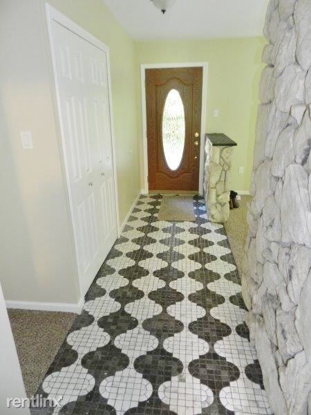 Foto del edificio - 3 br, 2 bath House - 22706 Elmgrove St