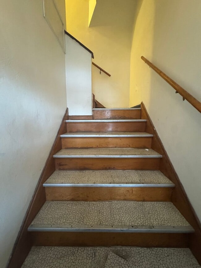 Foto del edificio - 212 N Highland Ave