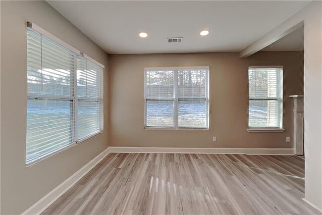 Building Photo - 1210 Port Royal Ct