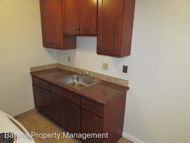 Building Photo - 5647 Madison Ave