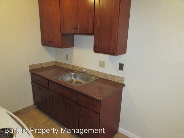 Foto del edificio - 5647 Madison Ave