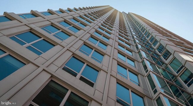 Building Photo - 200 W Washington Square