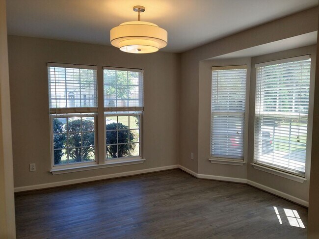 Foto del edificio - 118 Morell Dr