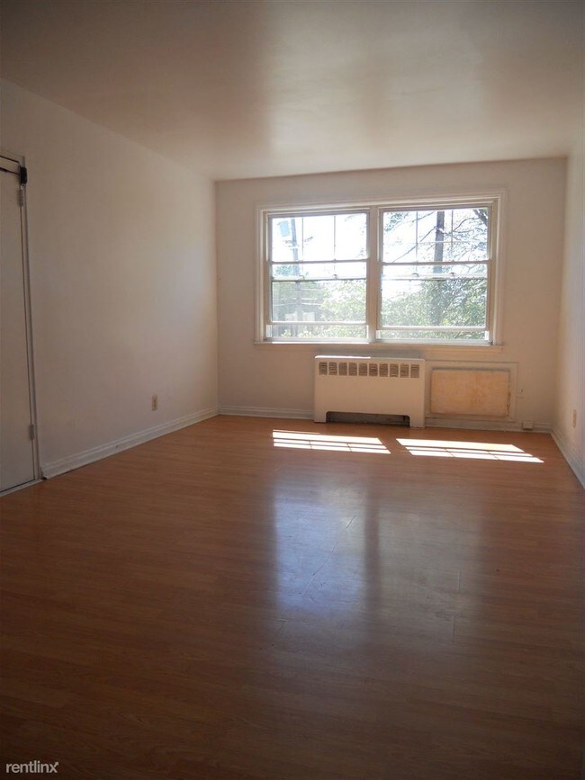 Building Photo - 501 Browning Ln