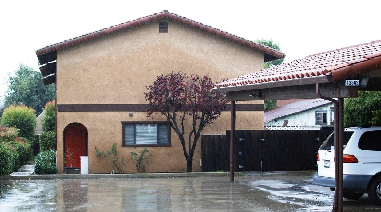 Foto principal - 43563 Ellsworth St