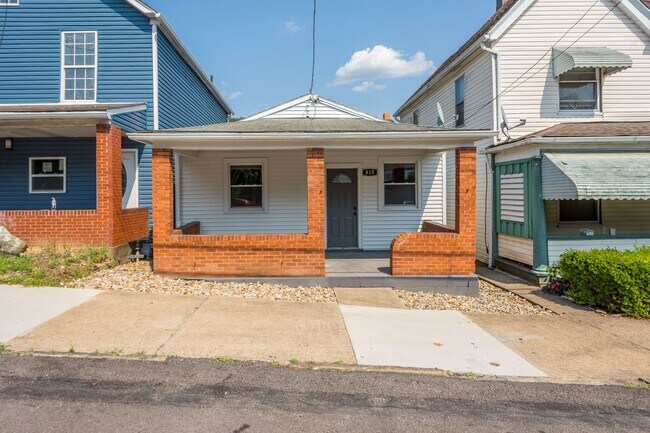 Foto del edificio - SECURE your spot TODAY and ENJOY $250 OFF ...