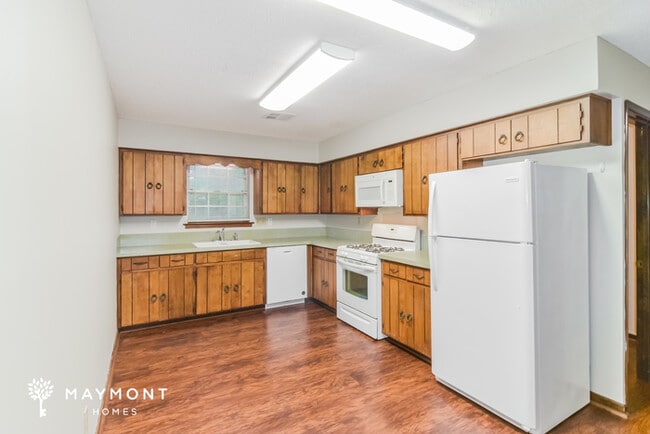 Foto del edificio - 721 Ledyard Pl