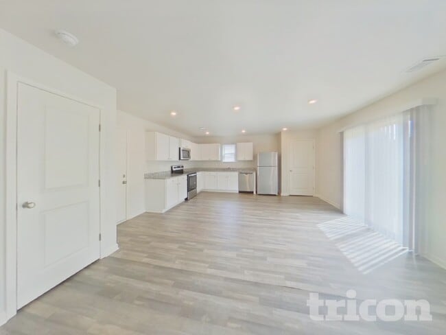 Building Photo - 507 Dayspring Dr