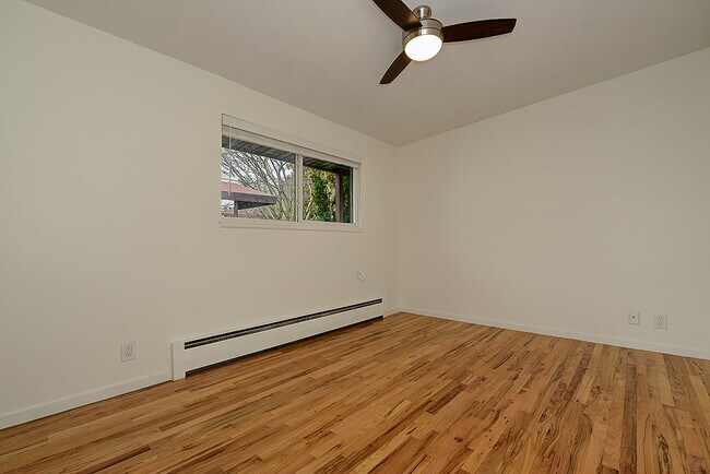 Foto del edificio - 2563 13th Avenue West