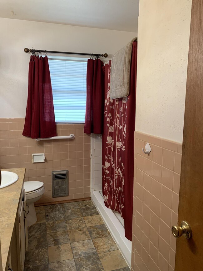 Foto del edificio - 1386 Farm to Market Rd 557