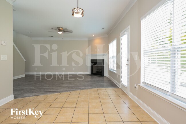 Foto del edificio - 5416 Esher Drive