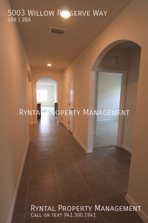 Foto del edificio - 5003 Willow Preserve Way