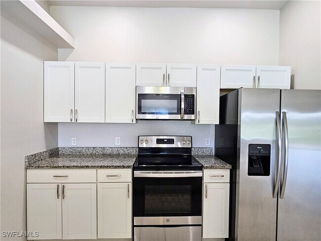 Foto del edificio - 2916 SW 7th Pl