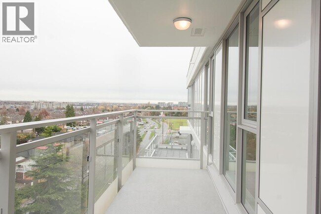 Photo du bâtiment - 8988 Patterson Rd