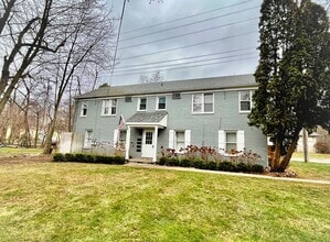 Building Photo - 62 Madison Ct
