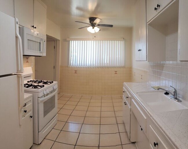 Foto del edificio - North Park Charmer! 1bdr with hardwood floors (Texas)