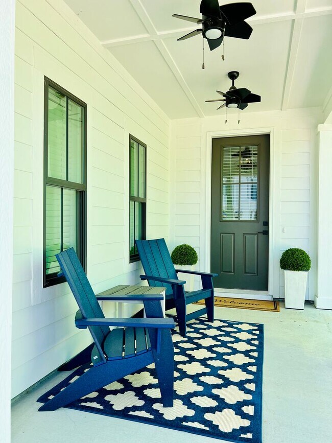 Building Photo - New Construction - FULLY FURNISHED Home fo...