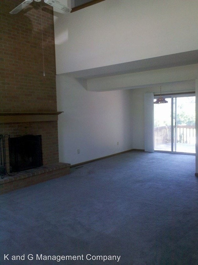Building Photo - 1251 Country Side Dr
