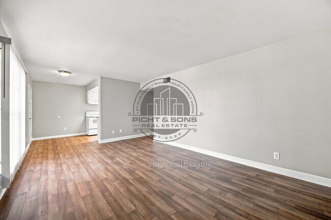 Foto del edificio - 457 White Dr