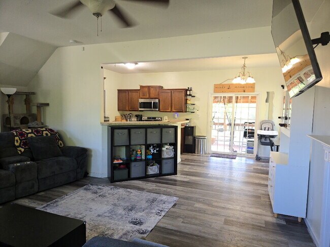 Foto del edificio - 213 Cottage Brook Ct