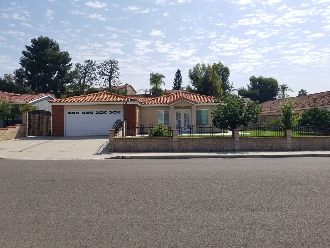 688 Featherwood Dr, Diamond Bar, CA 91765 House Rental in Diamond Bar