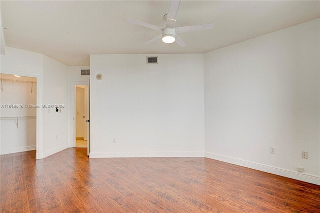 Building Photo - 2301 SW 27th Ave