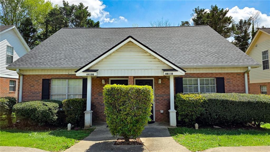 Foto principal - 4910 Pinehurst Cir